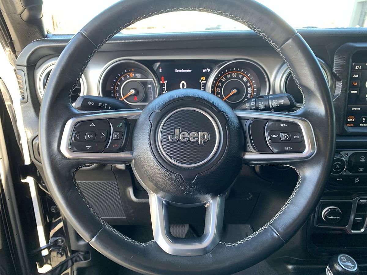 Used 2019 Jeep Wrangler Unlimited Sahara w/ Uconnect 4C Nav & Sound Group AWD/4WD image 19