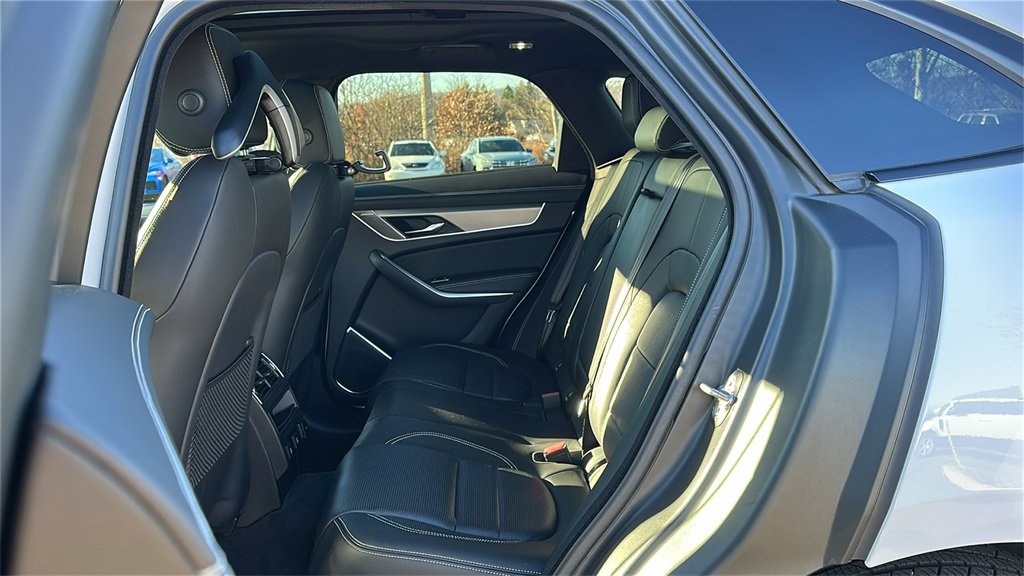 Certified 2025 Jaguar F-PACE R-Dynamic S image 21
