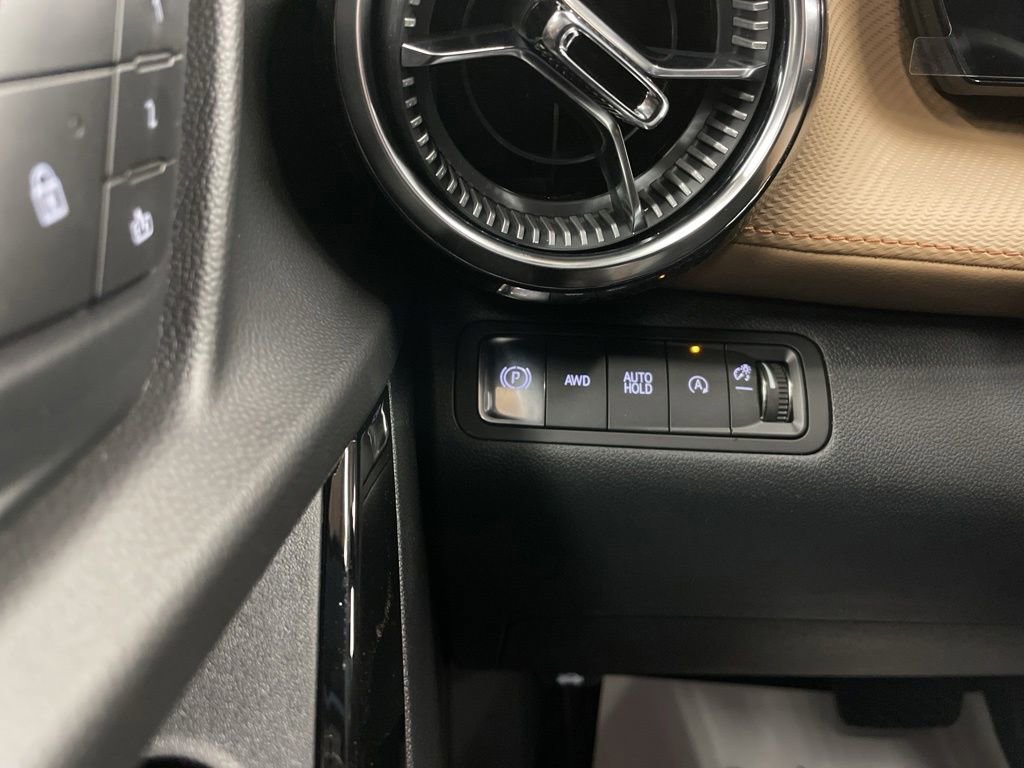 New 2026 Chevrolet Equinox ACTIV w/ Convenience Package III AWD/4WD image 26