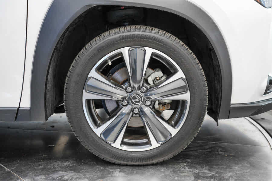 Used 2023 Lexus UX 250h FWD w/ Accessory Package (Z2) image 7