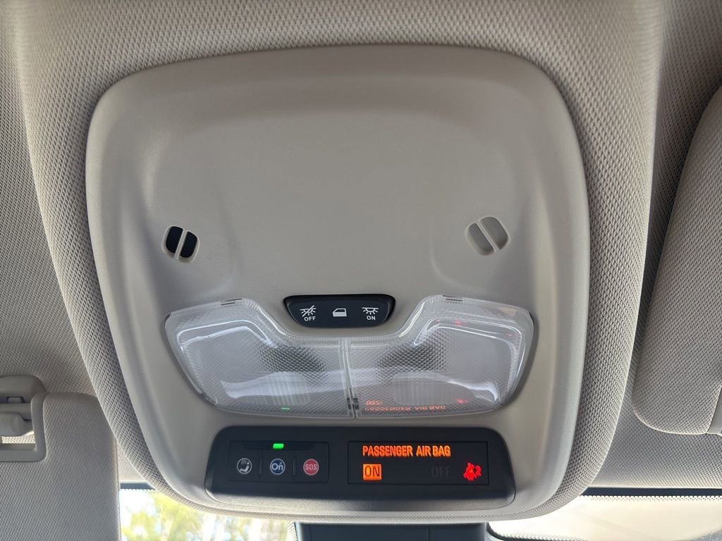 Used 2024 Buick Encore GX Preferred image 33