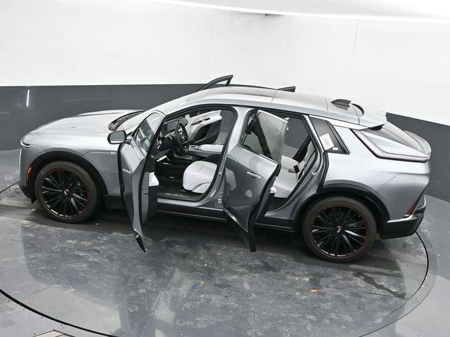 New 2025 Cadillac Lyriq Luxury image 58