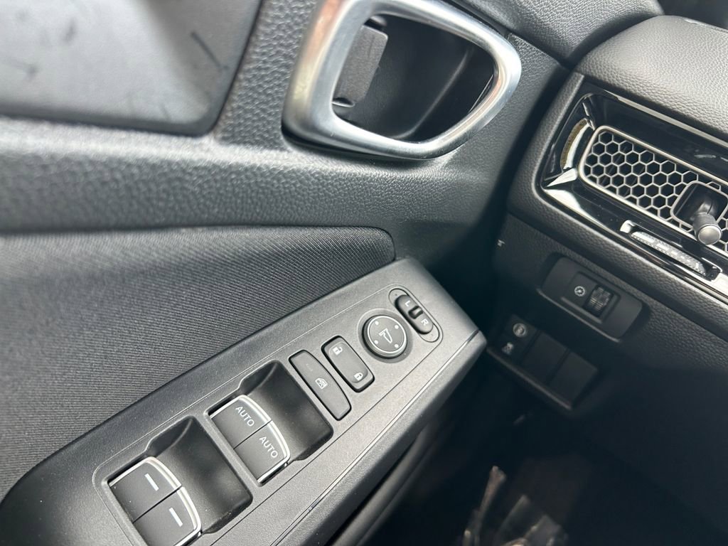 Used 2024 Honda Civic Sport image 19
