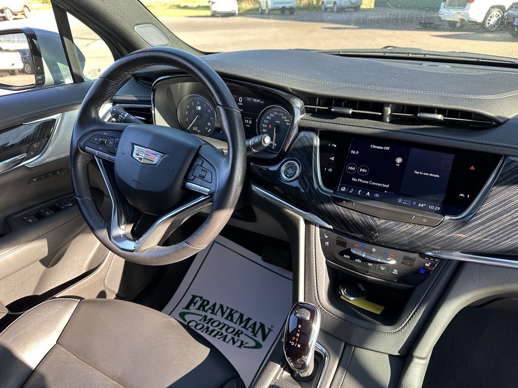 Used 2024 Cadillac XT6 Premium Luxury image 36