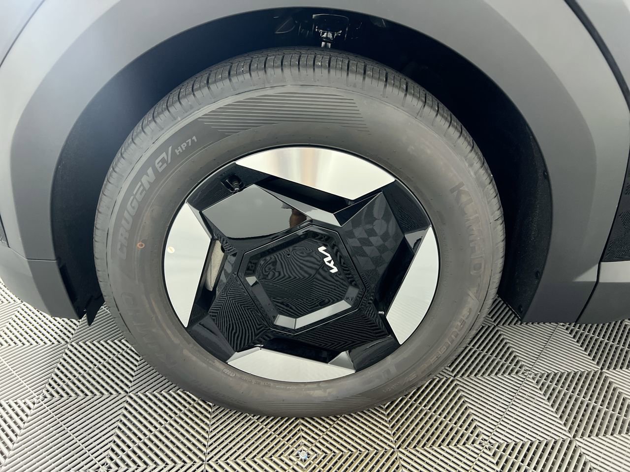 New 2026 Kia EV9 Light image 13
