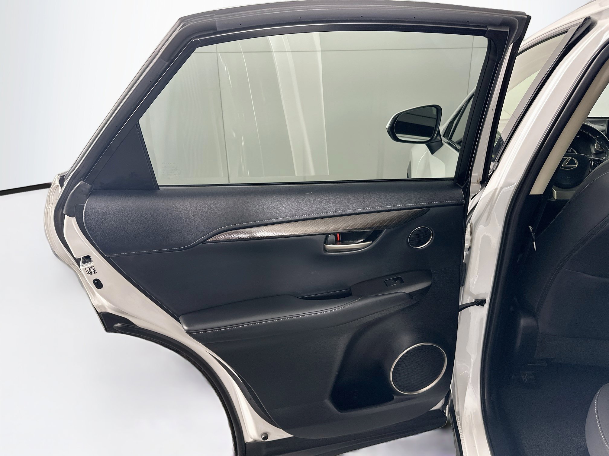 Used 2015 Lexus NX 200t AWD w/ Premium Package image 27
