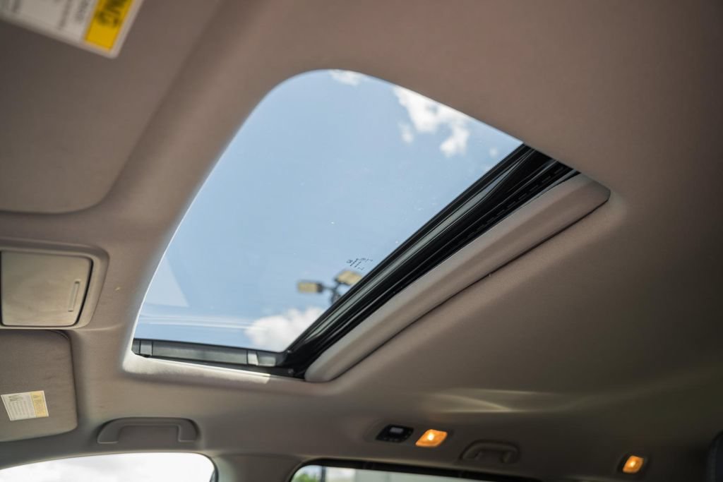 Used 2024 Honda Odyssey EX-L image 43