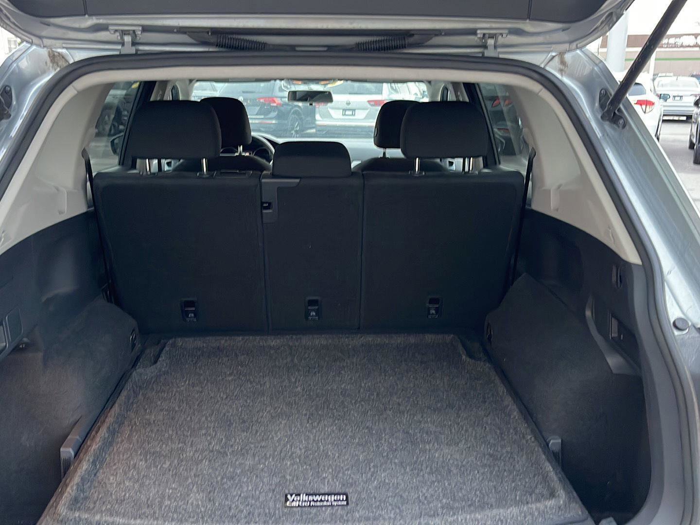 Used 2020 Volkswagen Tiguan S image 7