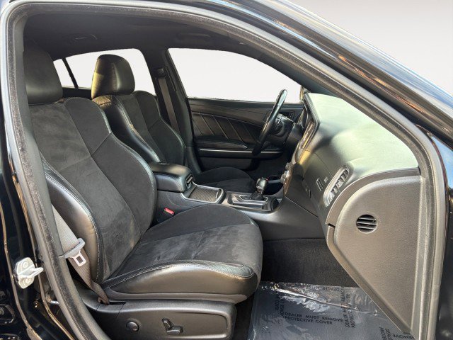 Used 2022 Dodge Charger R/T w/ Plus Group RWD image 11