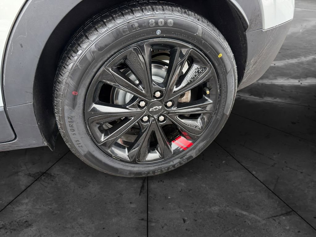 Used 2023 Chevrolet Bolt EUV Premier w/ Sun & Sound Package image 37