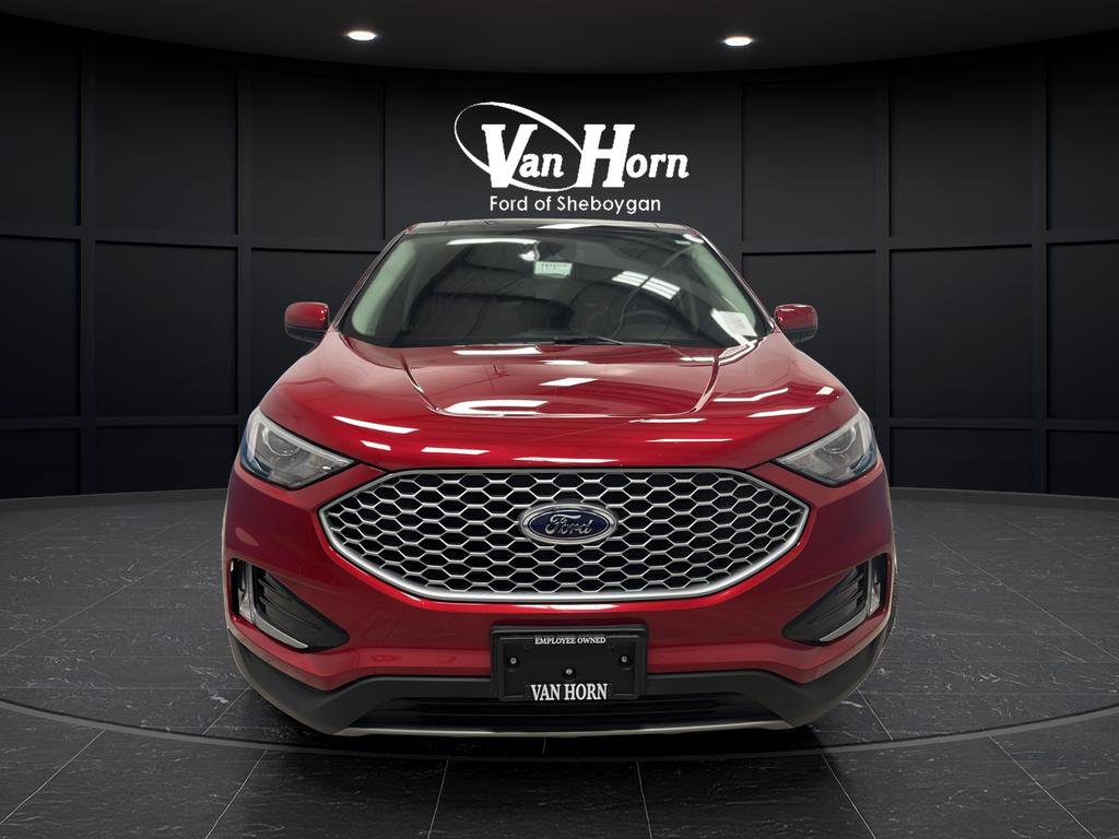 Used 2024 Ford Edge SEL w/ Convenience Package AWD/4WD image 2