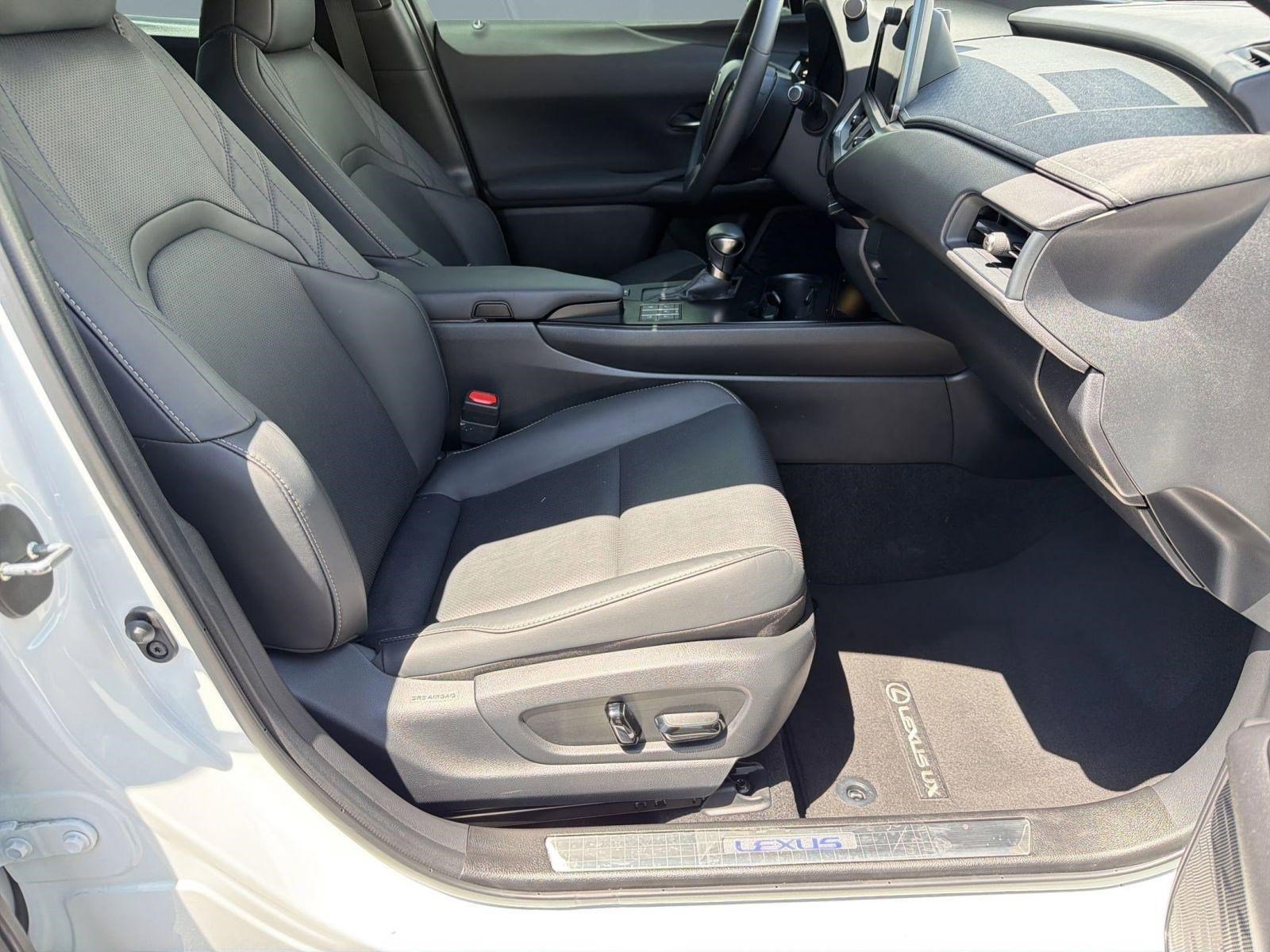 Used 2024 Lexus UX 250h F Sport FWD image 30