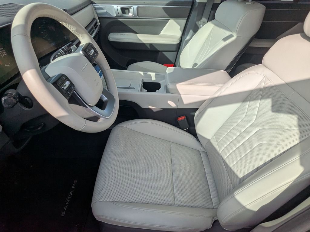Certified 2025 Hyundai Santa Fe SEL image 15
