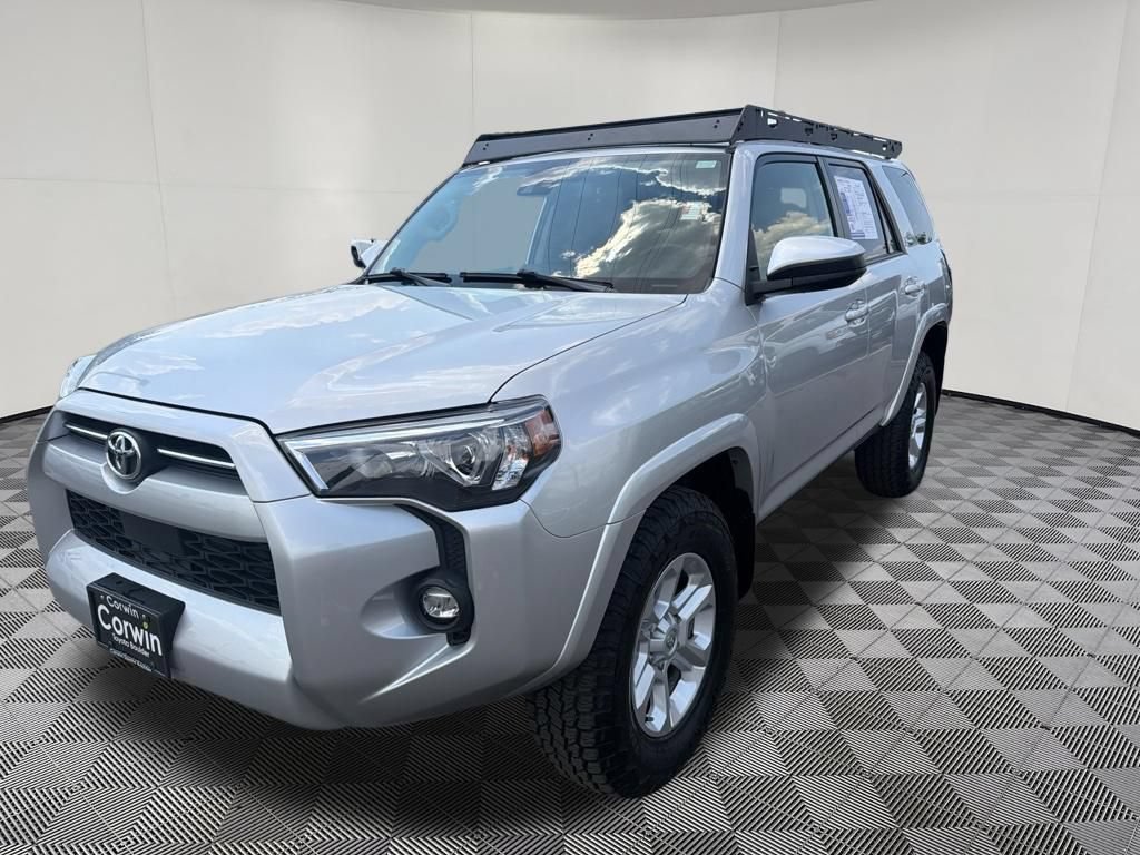 Used 2022 Toyota 4Runner SR5 AWD/4WD image 3