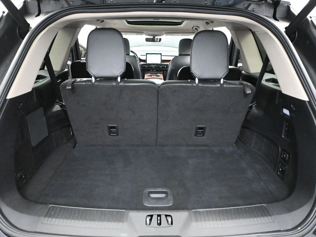 Used 2023 Lincoln Aviator Reserve w/ Class IV Trailer Tow Package image 45