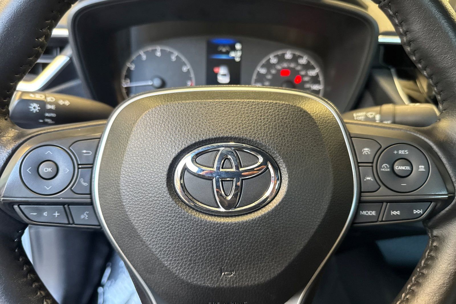Used 2023 Toyota Corolla SE FWD image 29
