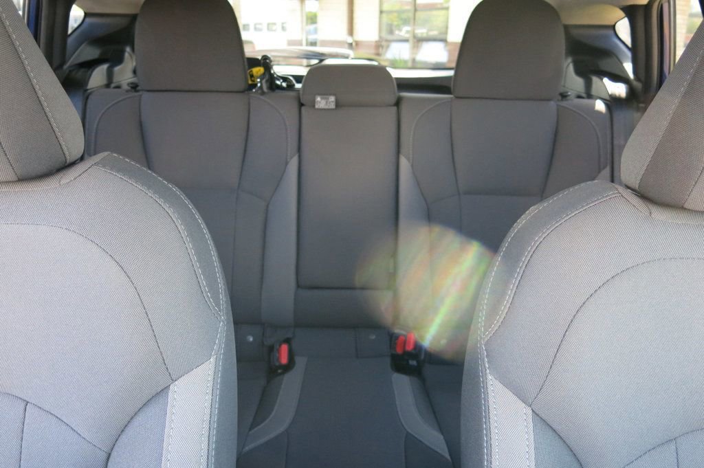 Used 2025 Subaru Crosstrek 2.0i Premium image 18