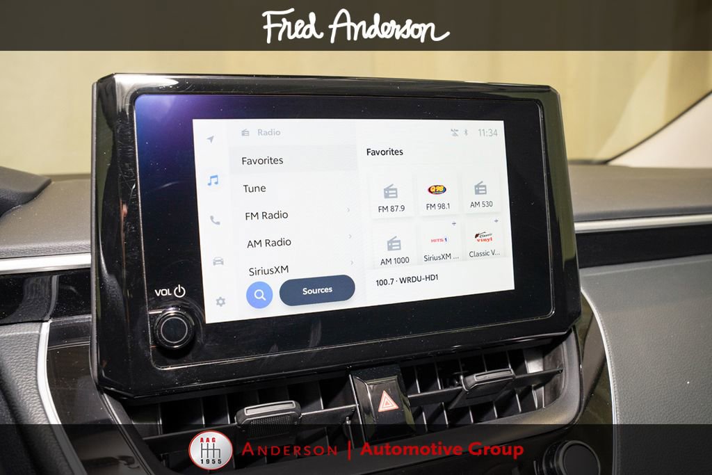 Used 2025 Toyota Corolla LE FWD image 12