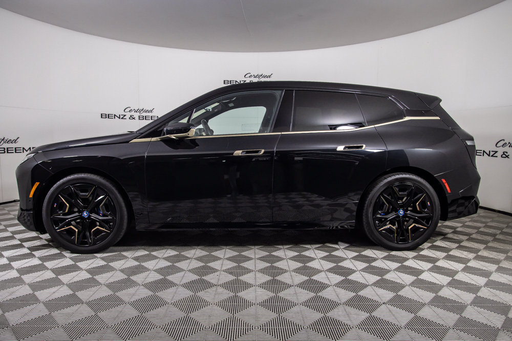 Used 2023 BMW iX M60 w/ Executive Package AWD/4WD image 10