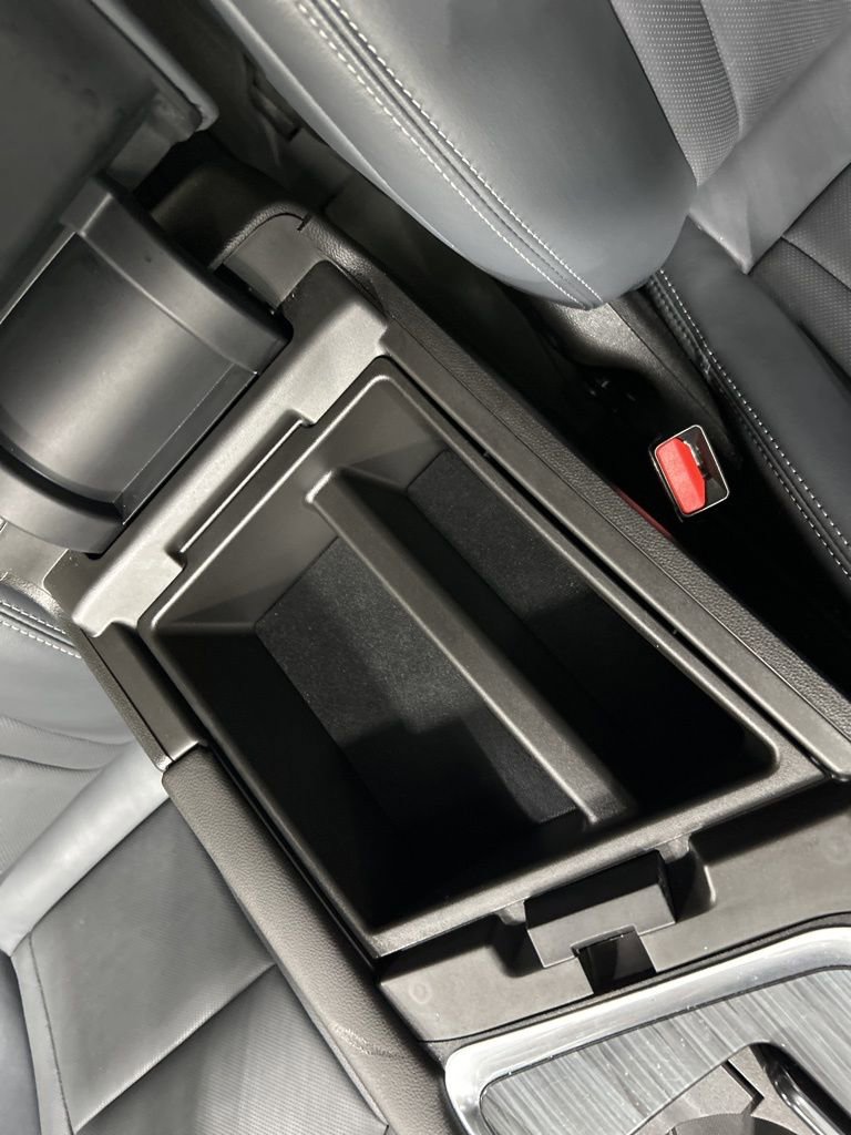 Used 2023 Buick Enclave Essence w/ Sport Touring Edition image 23