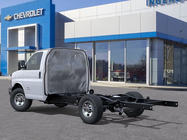 New 2025 Chevrolet Express 3500 w/ Power Convenience Package RWD image 3