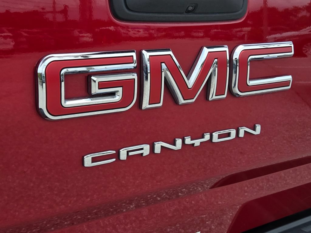 Used 2021 GMC Canyon Elevation w/ High Elevation Package RWD image 14
