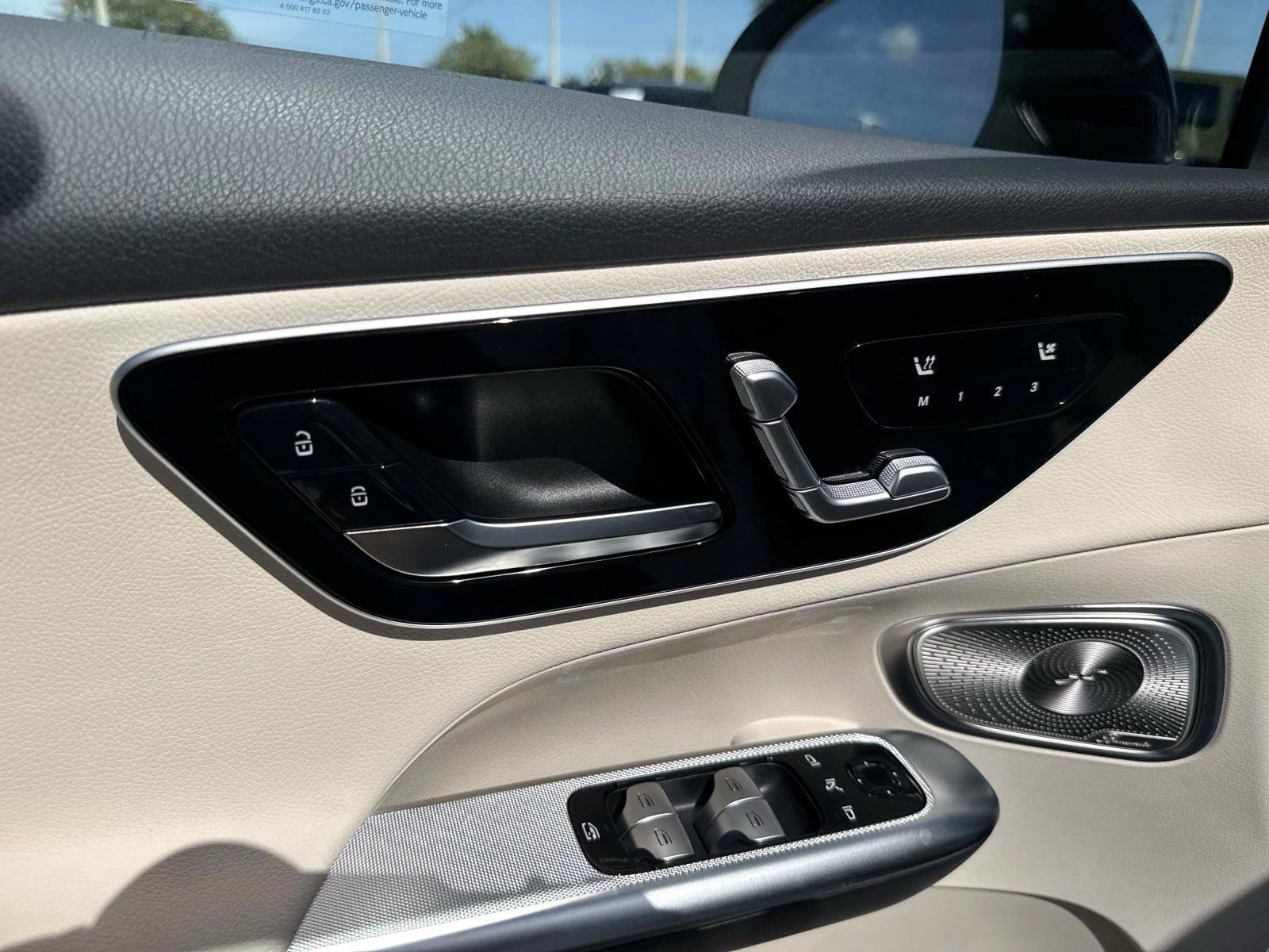 New 2027 Mercedes-Benz GLC 300 image 18