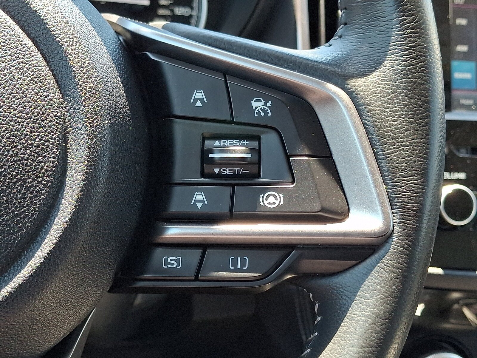 Used 2020 Subaru Forester Premium AWD/4WD image 23
