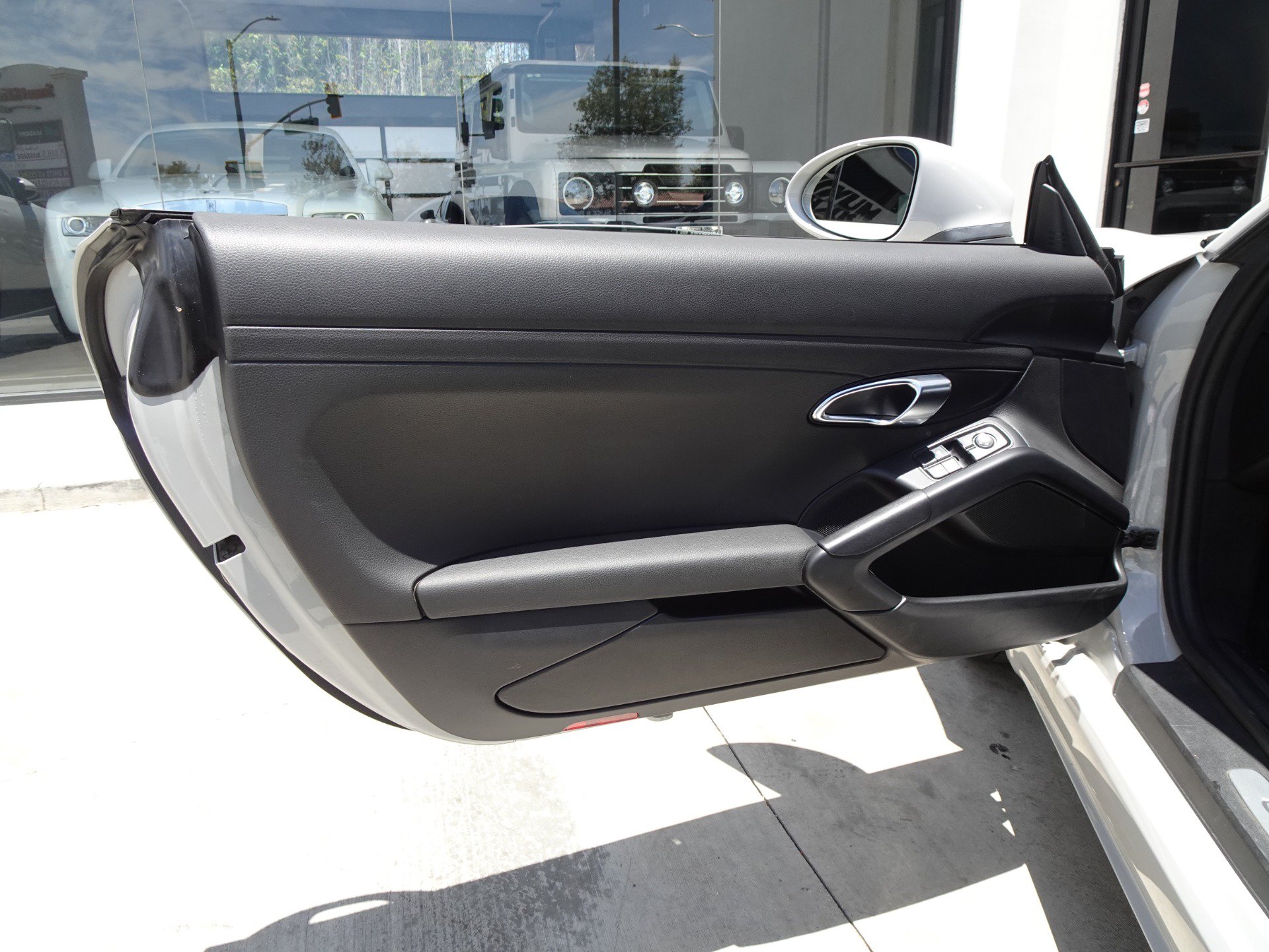 Used 2021 Porsche 718 Cayman RWD image 14