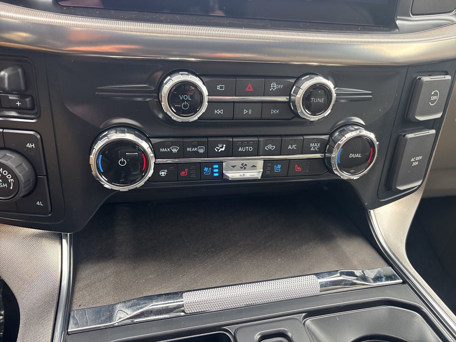 New 2026 Ford F150 Platinum AWD/4WD image 34