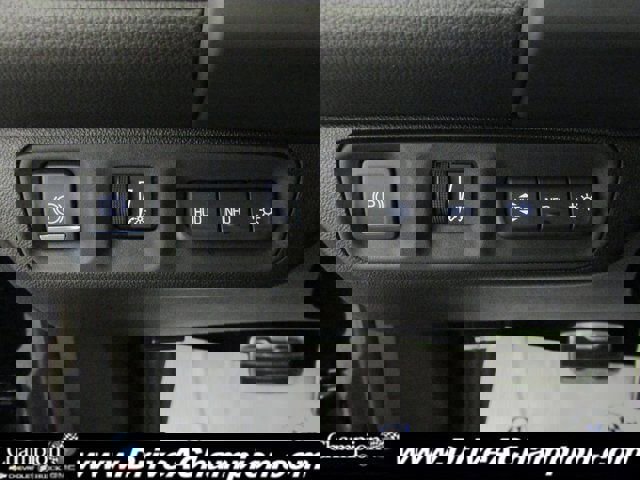 Used 2022 GMC Acadia SLT w/ Technology Package image 33