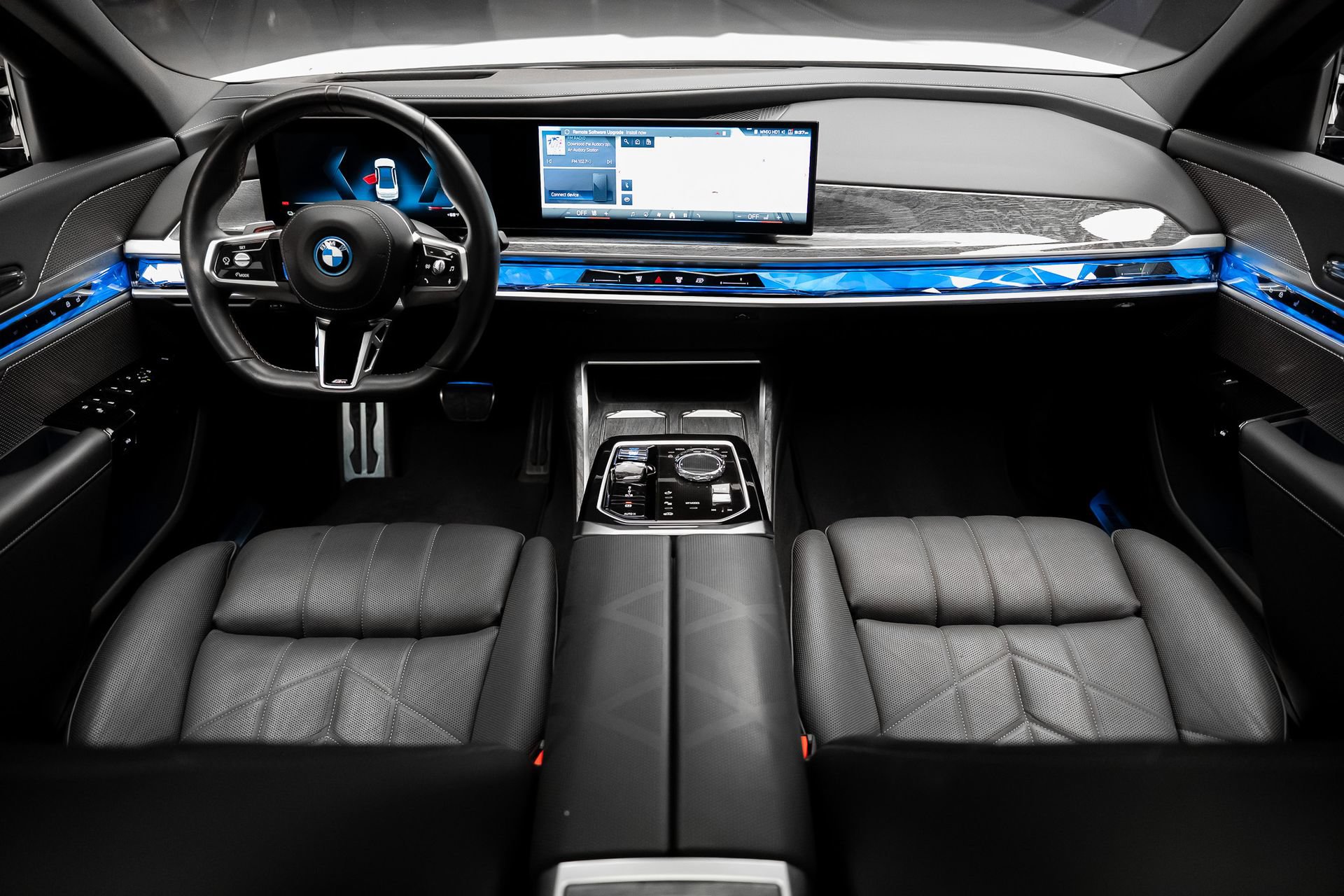 Used 2024 BMW i7 M70 AWD/4WD image 43
