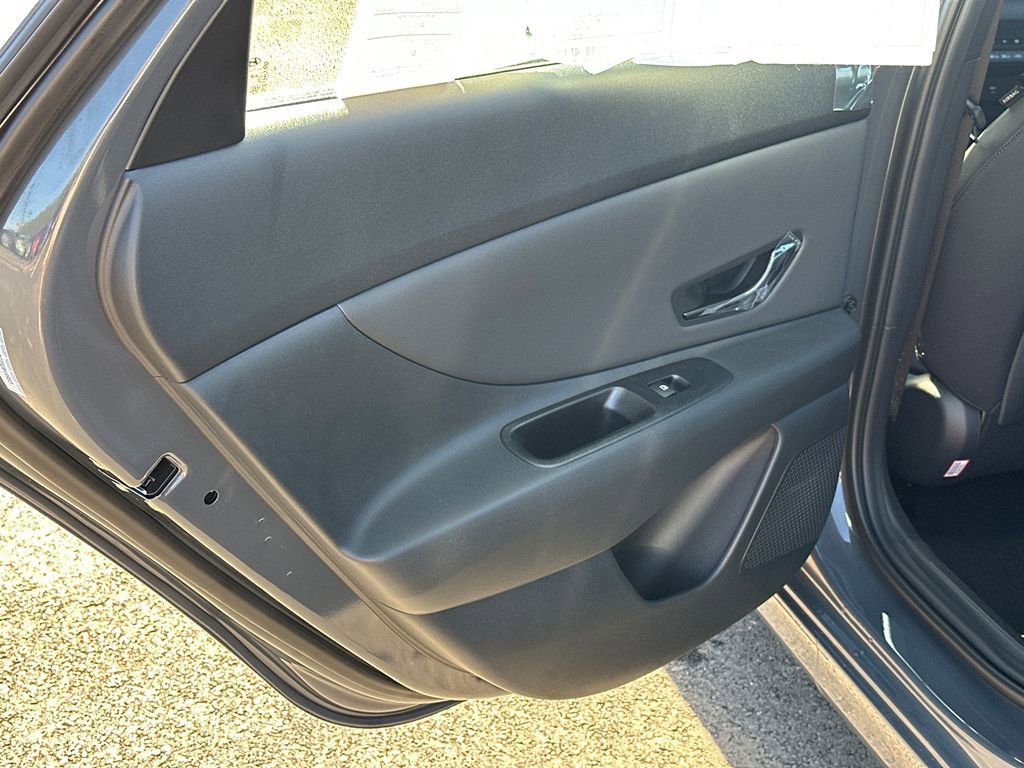 New 2025 Hyundai Elantra Sport image 21