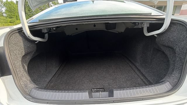 Used 2024 Volkswagen Jetta Sport FWD image 15