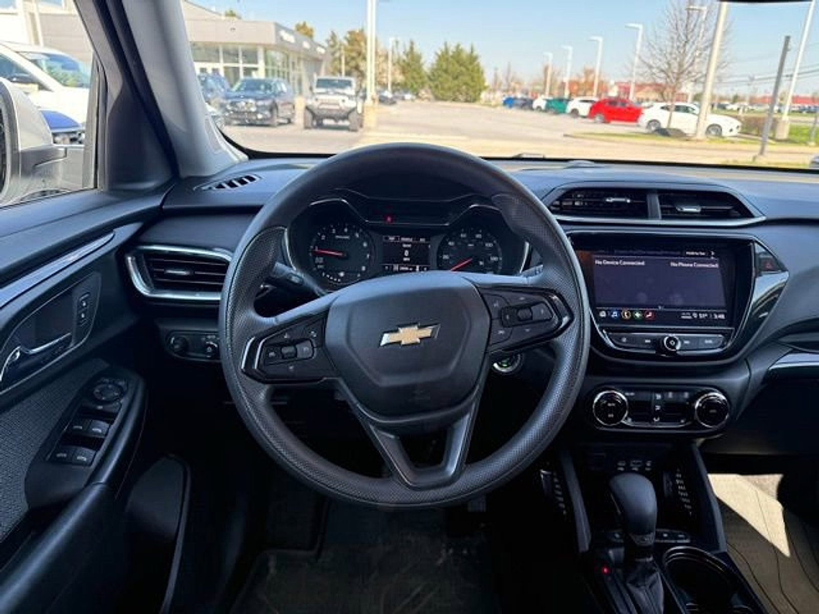 Used 2023 Chevrolet TrailBlazer LT w/ Convenience Package AWD/4WD image 6