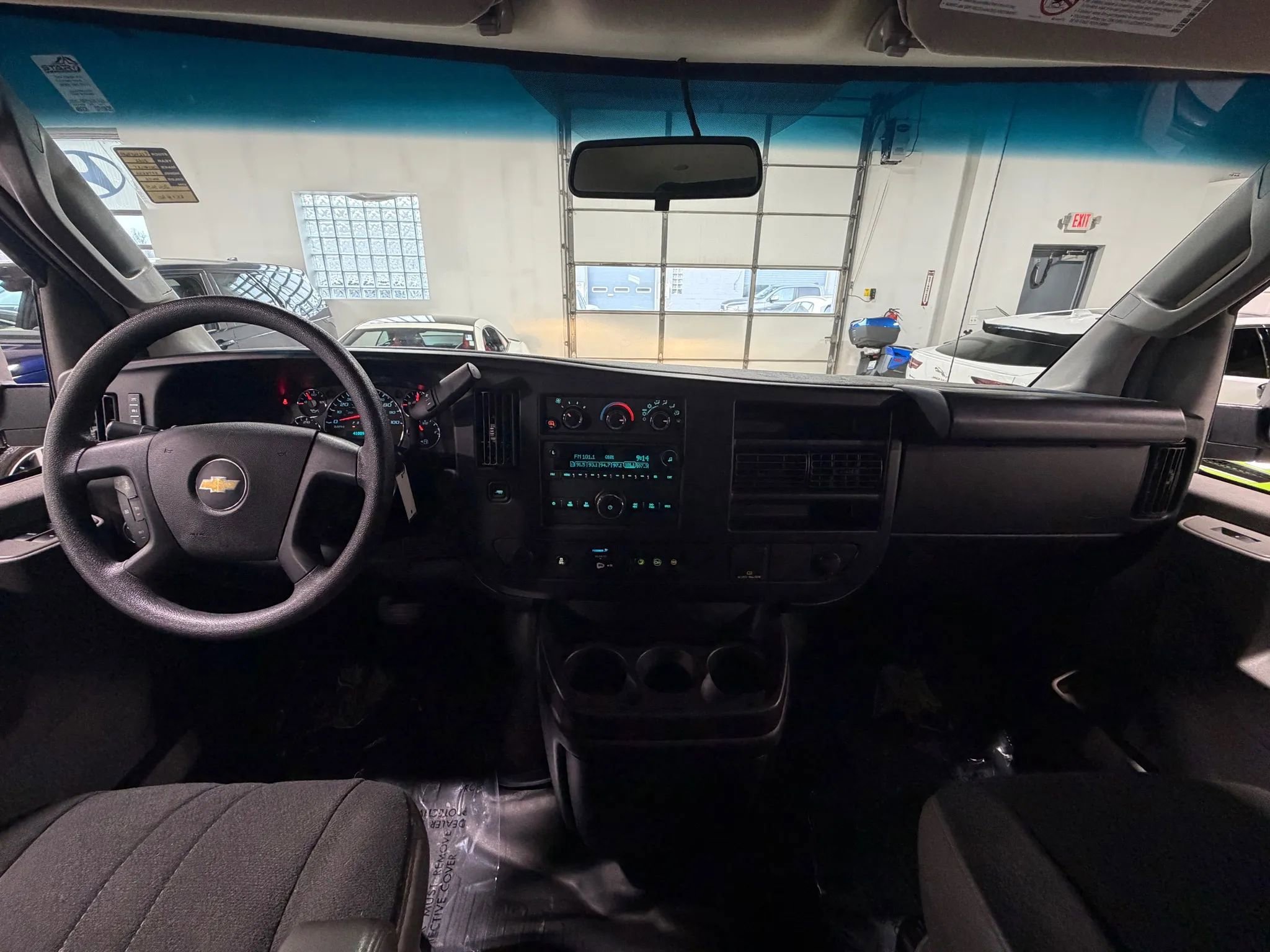Used 2022 Chevrolet Express 2500 w/ Driver Convenience Package image 2