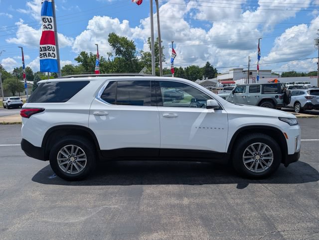 Used 2023 Chevrolet Traverse LT FWD image 6