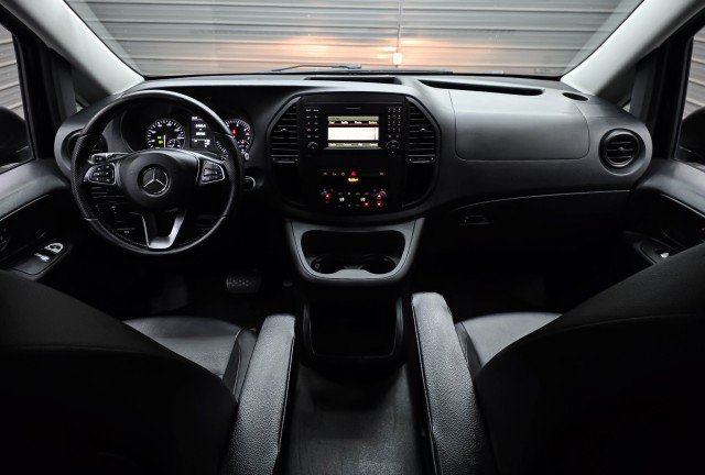 Used 2018 Mercedes-Benz Metris Passenger image 13