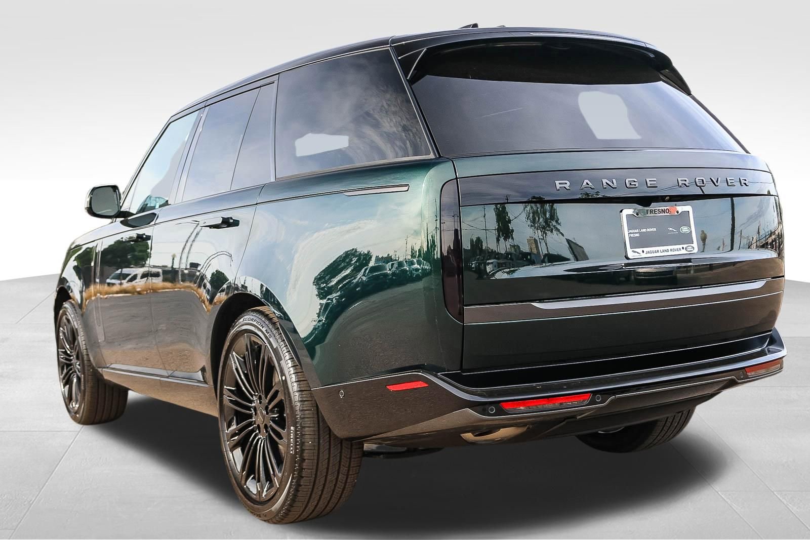 New 2026 Land Rover Range Rover SE image 7