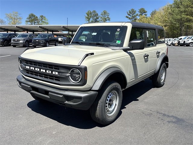 New 2025 Ford Bronco 4-Door image 1