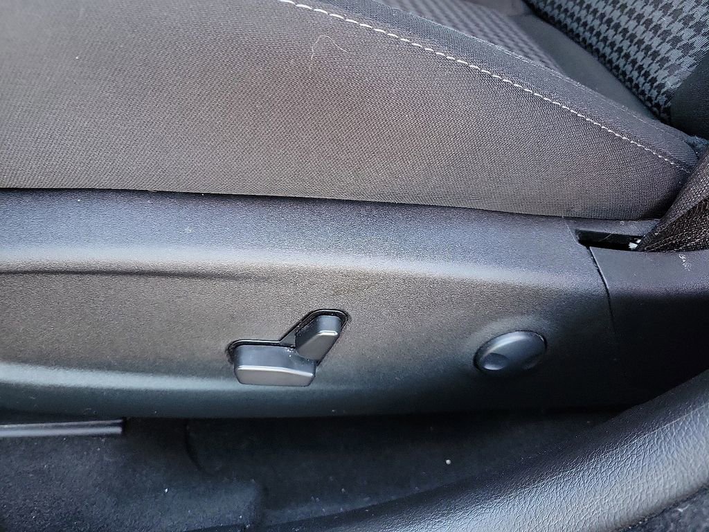 Used 2023 Dodge Charger R/T w/ Blacktop Package image 11