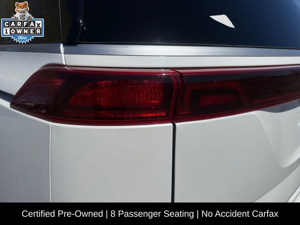 Used 2024 Kia Carnival EX image 21