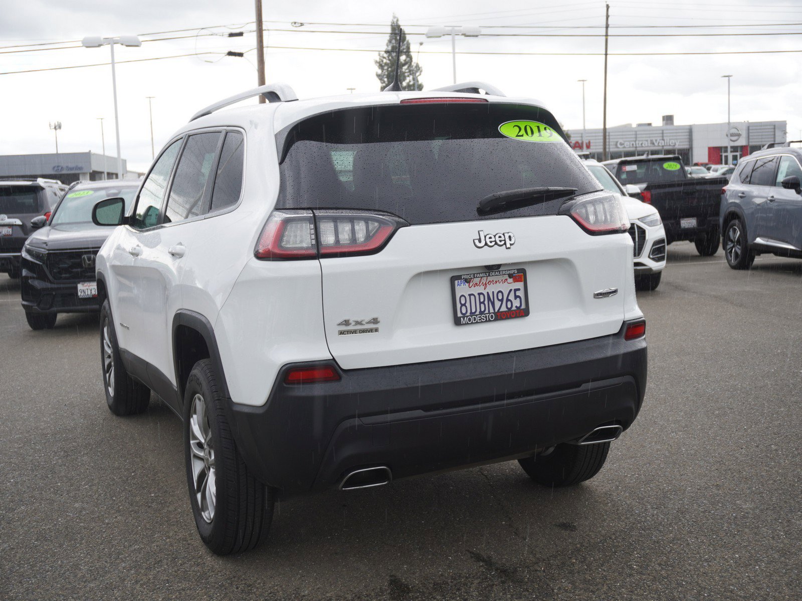 Used 2019 Jeep Cherokee Latitude Plus w/ Comfort/Convenience Group AWD/4WD image 8