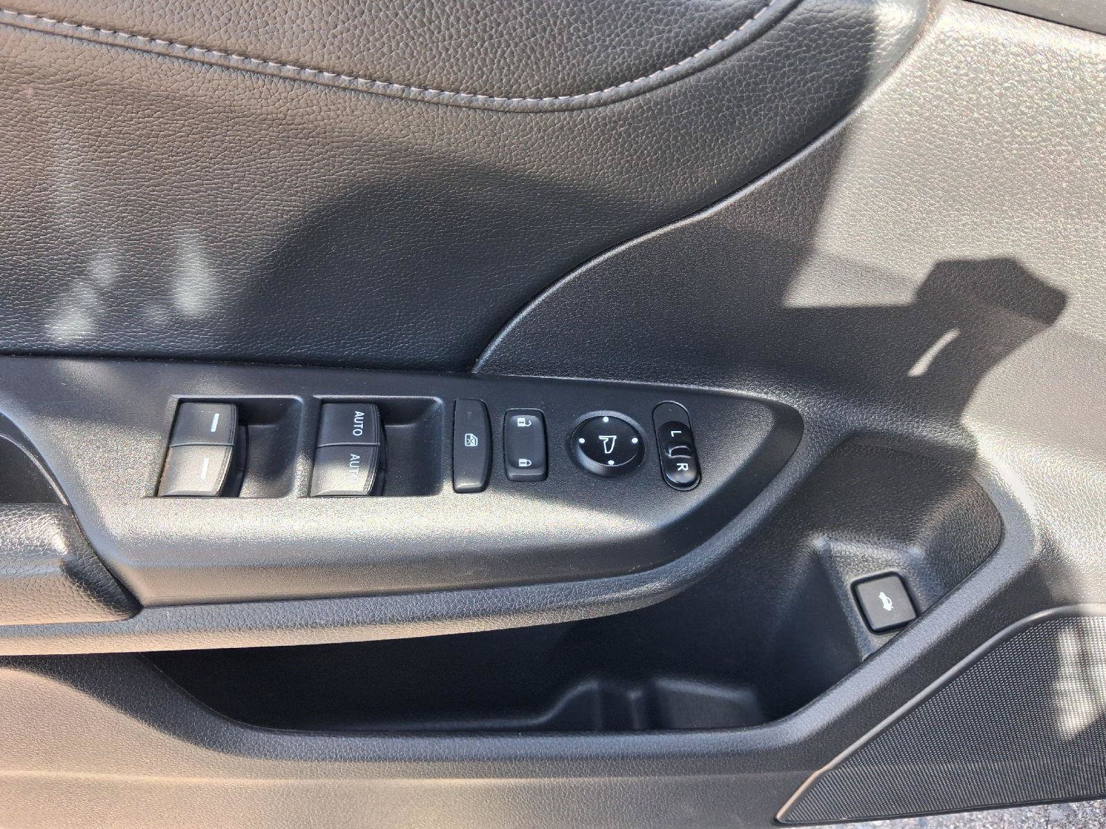 Used 2020 Honda Civic EX-L image 17