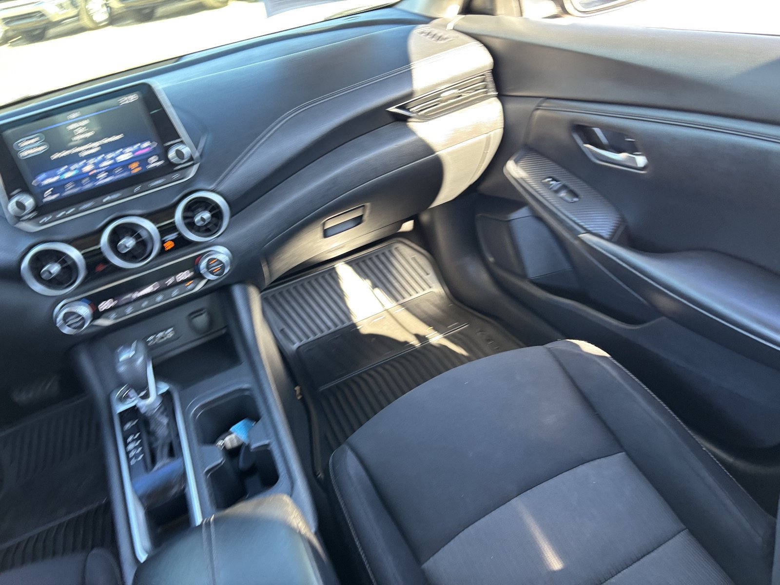 Used 2021 Nissan Sentra SV FWD image 17