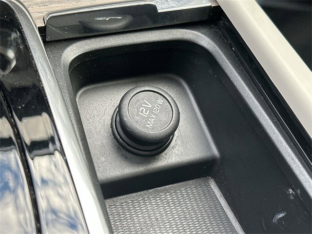 Used 2023 Volvo XC90 T8 Plus w/ Protection Package Premier image 41