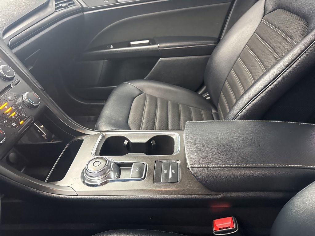 Used 2018 Ford Fusion SE w/ Equipment Group 601A image 22