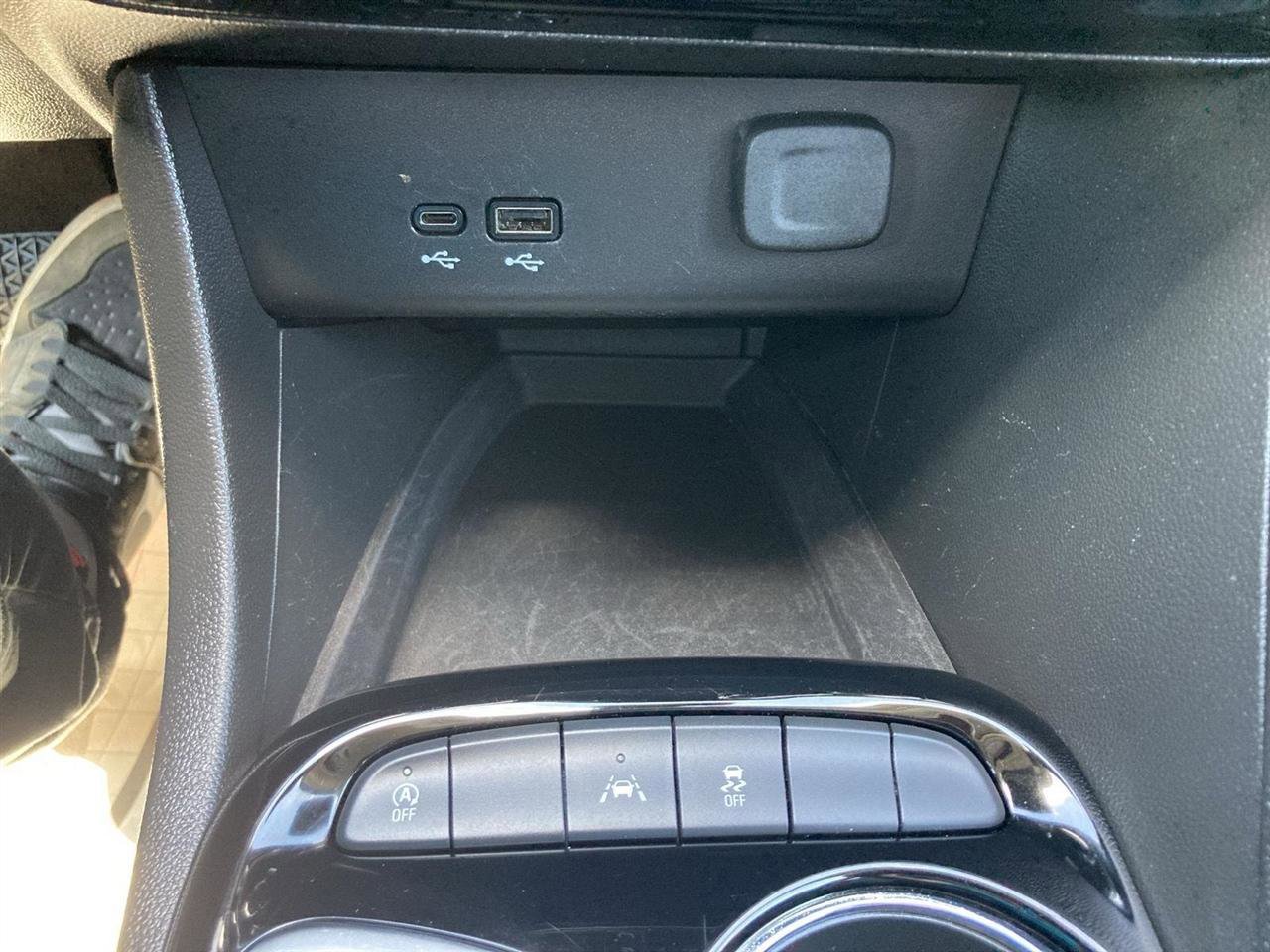 Used 2024 Buick Encore GX Sport Touring w/ Comfort Package image 26