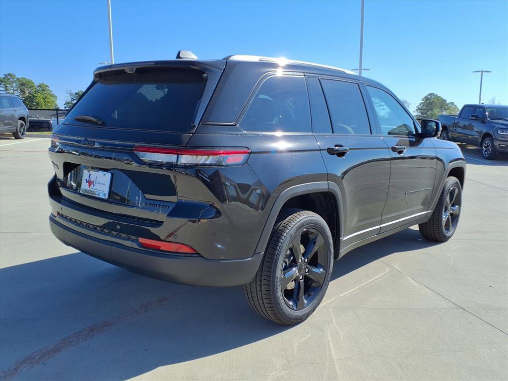 New 2025 Jeep Grand Cherokee Limited w/ Luxury Tech Group II image 4