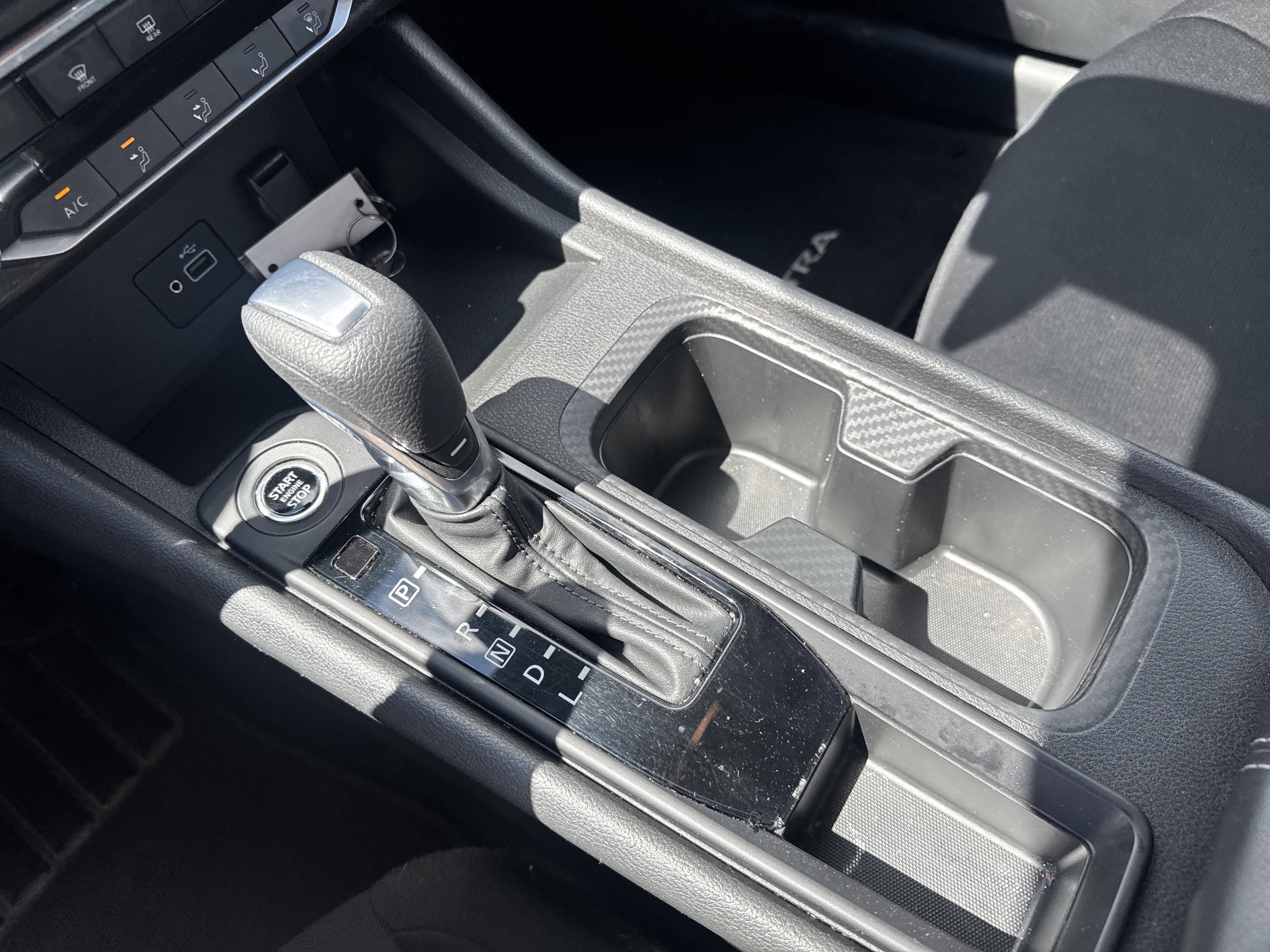 Used 2022 Nissan Sentra S image 24